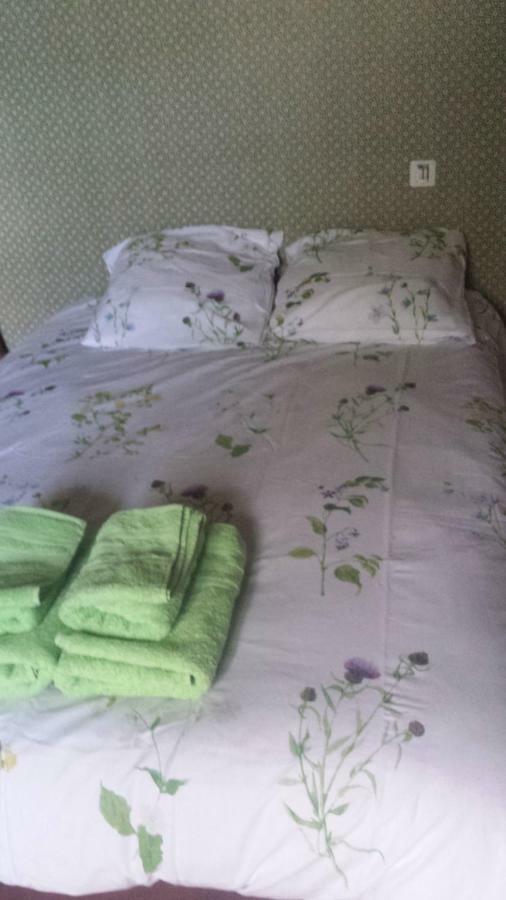 Le Curieux De Conques Bed & Breakfast Saint-Cyprien-sur-Dourdou Exterior photo